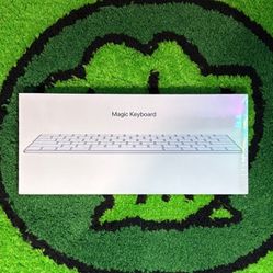 New Apple Magic Keyboard (Lightning)