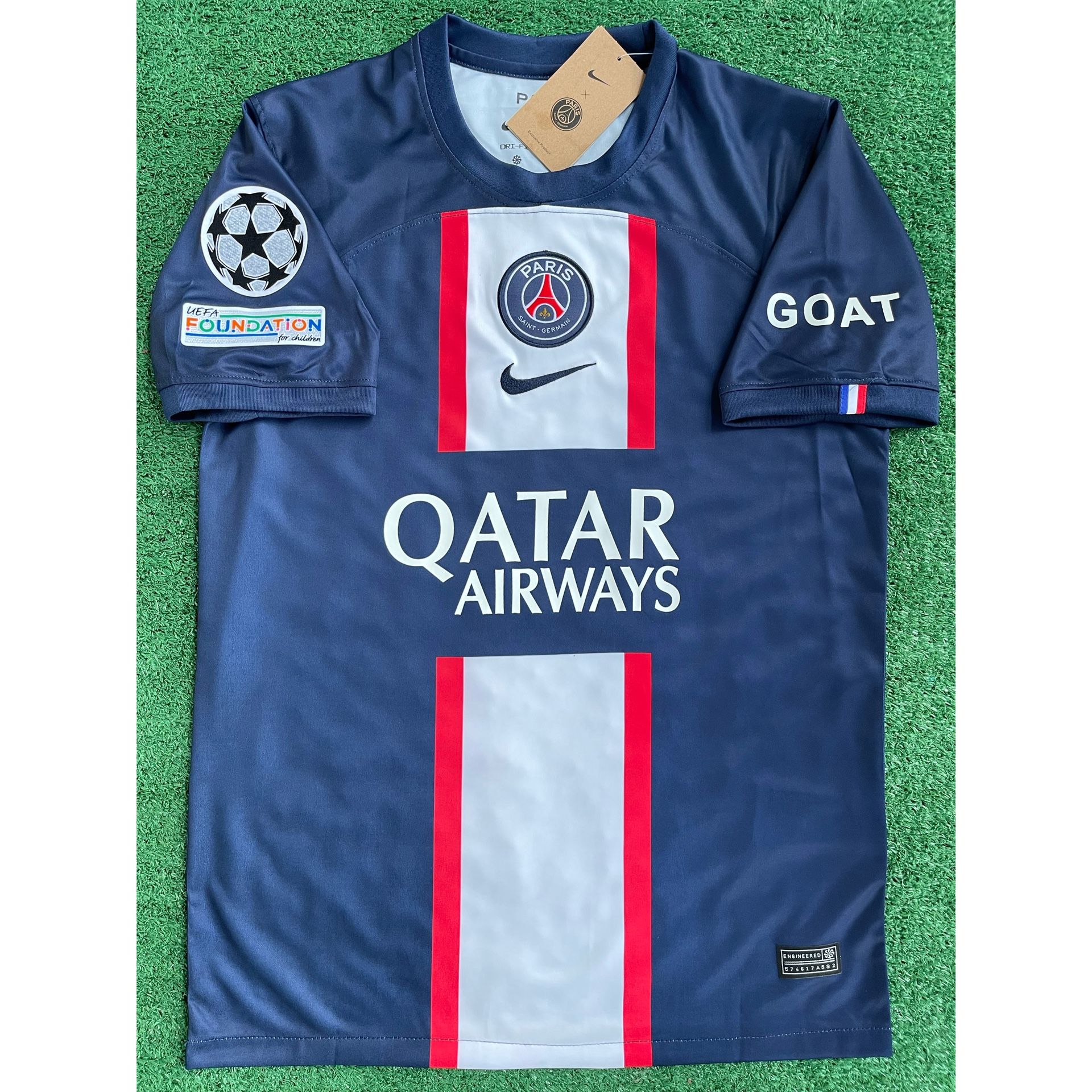 Lionel Messi PSG Champions League White Soccer Jersey - Champions League  Patch - Brand New - Size L / XL / XXL for Sale in Hoffman Estates, IL -  OfferUp