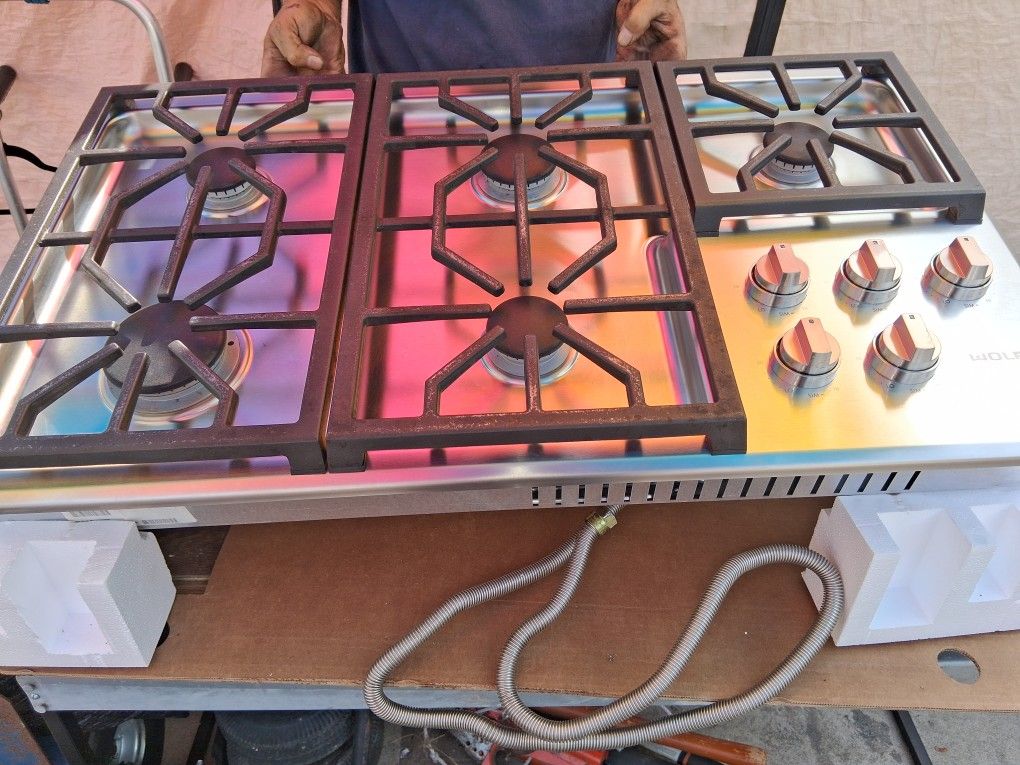 Wolf Countertop Stove