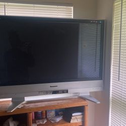 Panasonic 45 Inch Flat Screen Tv