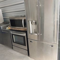 $1900* LG 4pc All Matching stainless Steel Set 33"W X 69"H x 30D 
