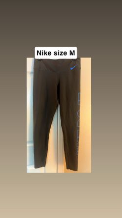 Nike yoga pants m