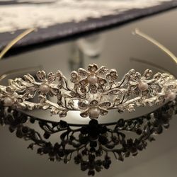 wedding tiara. make me an offer