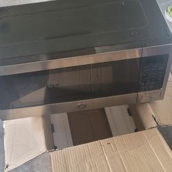 1.1 Cubic Feet Ge Microwave