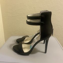 New BCBG Heels 