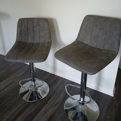 Stools Set