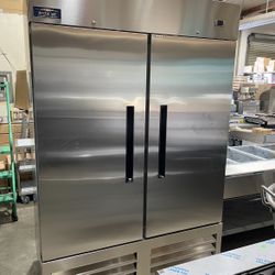Commercial Two Door Freezer 
