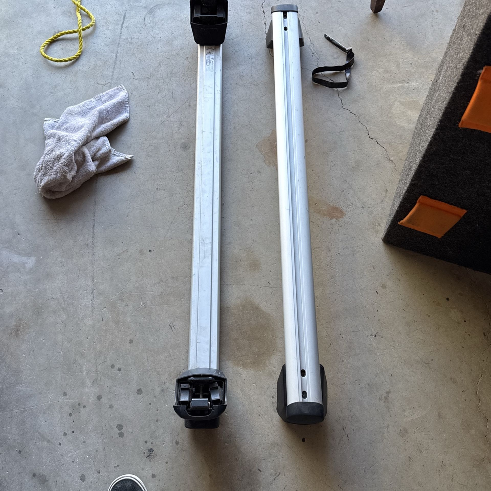 Audi Q5 Roof Rack (Like New)