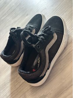 Boys size 4 Vans