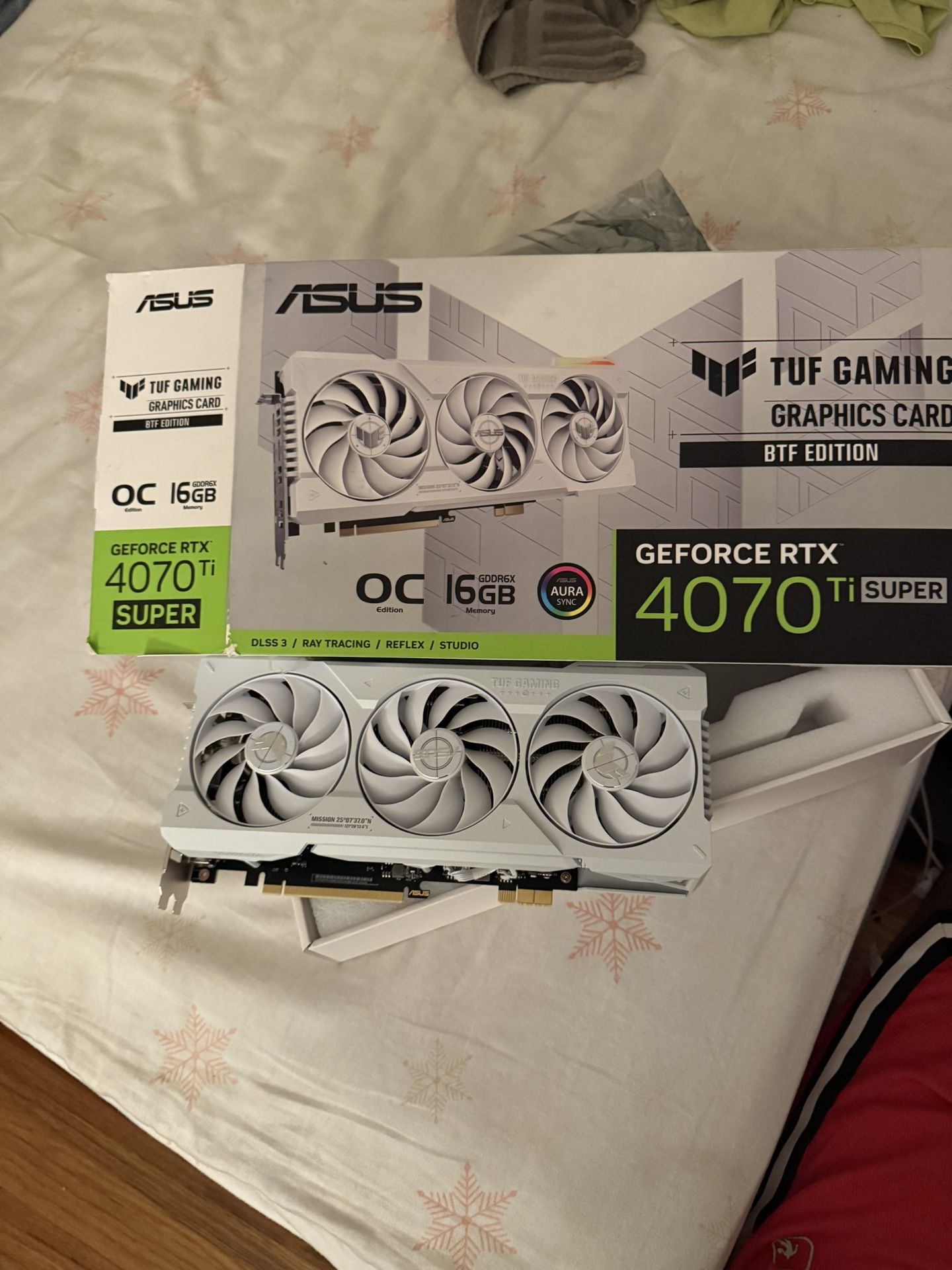ASUS TUF RTX 4070 Ti SUPER OC – BTF Edition (White) – Like New ( Offers available )