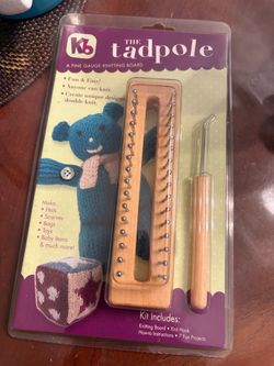 KB The Tadpole Fine Gauge Knitting Board Kit