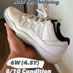 Jordan 11 Low “Legend Blue”