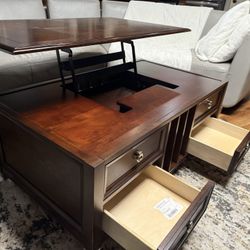 DARLEN Lift Top Coffee Table On The Wheels !!! 