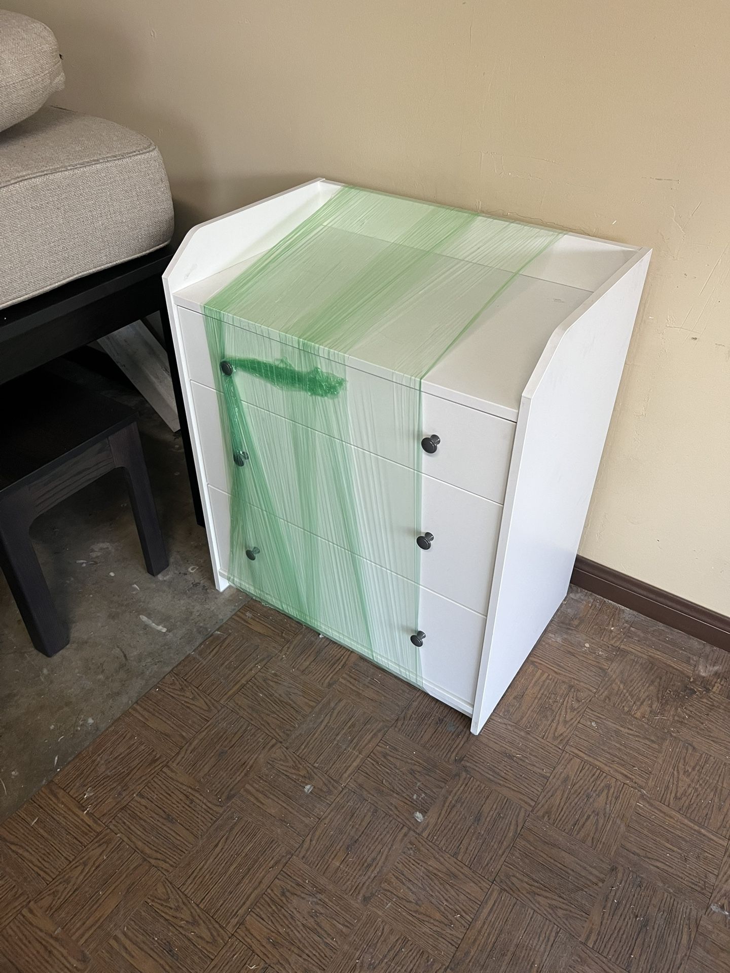 3 Drawer Changing Table