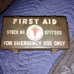Complete ww2 medic first aide kit out of a Willie's Jeep