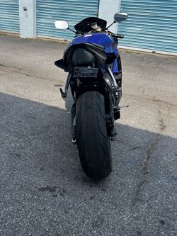 2009 R6