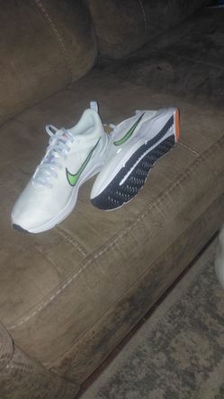 Woman's Joggging Shoes