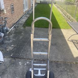Magliner Dolly with stair climber