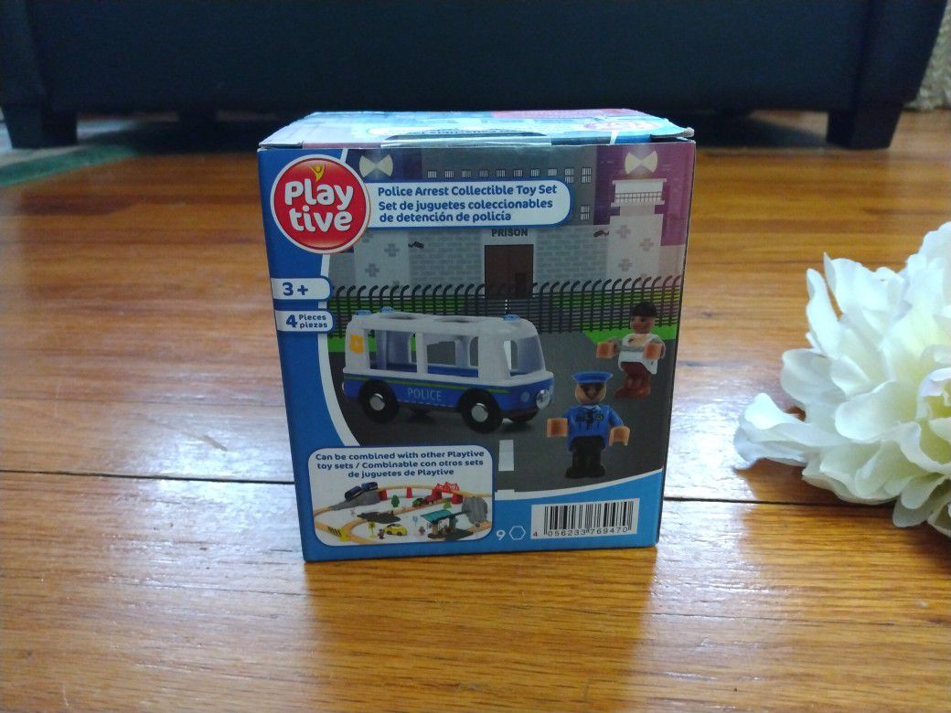 NIB Play Tive Police Arrest Collectible Toy Set Egg