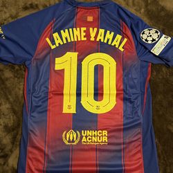Lamine Yamal #10 FC Barcelona Home Jersey Medium
