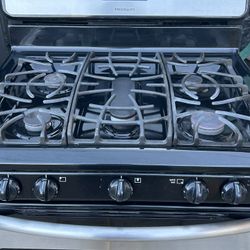 30” FRIGIDAIRE 5 BURNER GAS RANGE  XL SELF CLEAN OVEN”WORKS GREAT”