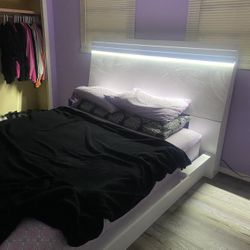 ✨ Moving Soon – Furniture Must Go FAST! ✨