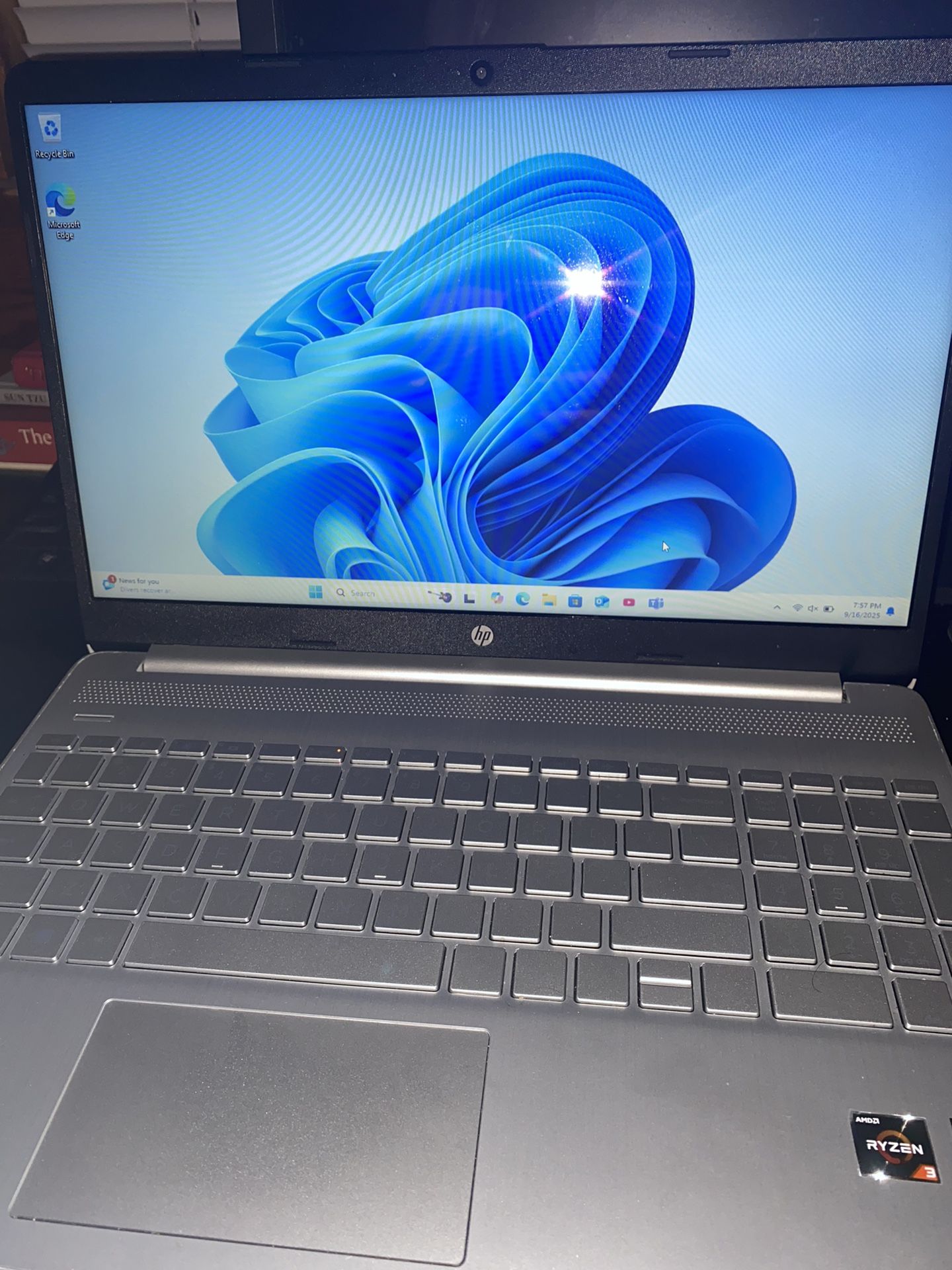HP Laptop (Windows 11 + Touchscreen)