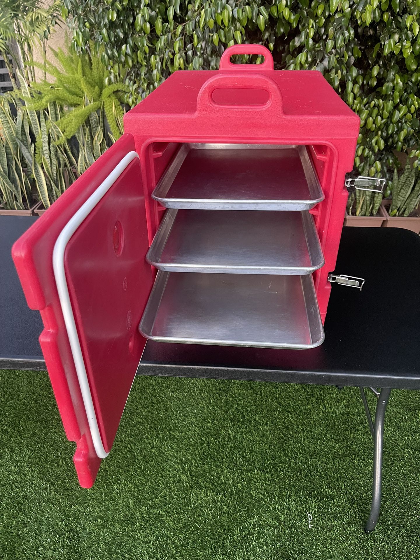 Cambro food warmer & beverage dispenser for Sale in Long Beach, CA