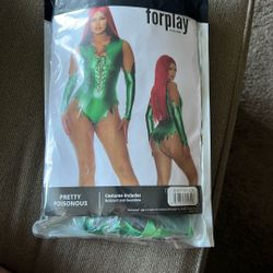Sexy Pretty poisonous Or Poison Ivy Costume