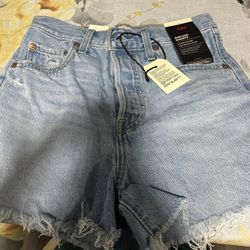 Levi’s Shorts Size 25 Brand New