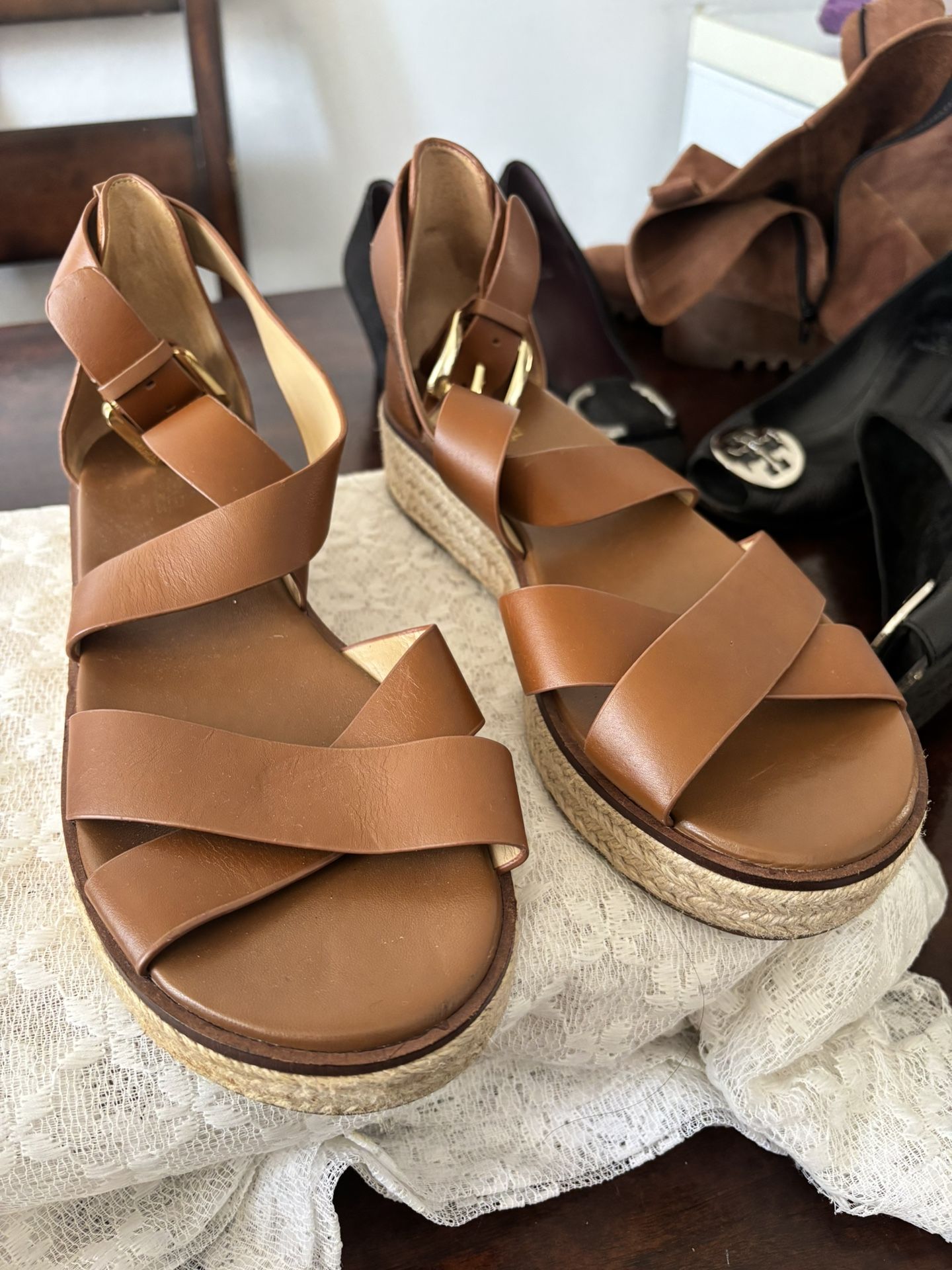 Women’s Sandal/wedges