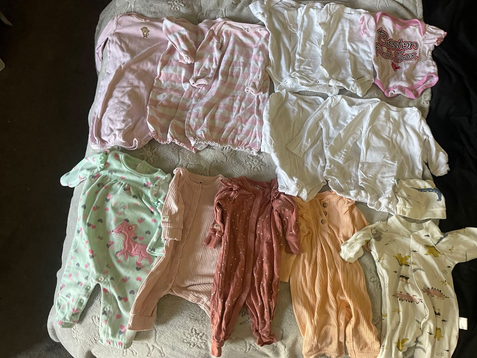 0-3 month baby clothing bundle