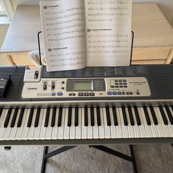 Casio LK-100 Electronic Keyboard 