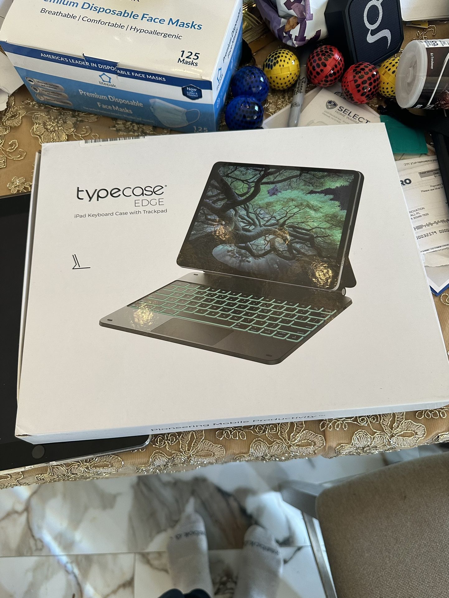 Type case edge with track pad