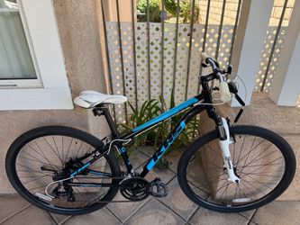 KHS Ultrasport 1.0 aluminum comfort/commuter bicycle -Like new-