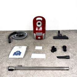 Miele Compact C1 Homecare Canister Vacuum Cleaner 