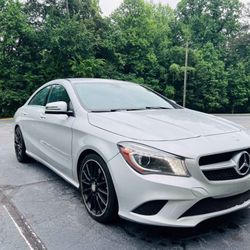 Mercedes Benz CLA 250