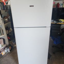 hotpoint Refrigerator 62x28x28 