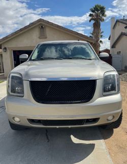 GMC YUKON