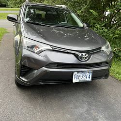 Toyota RAV4 Gray 2.5lt