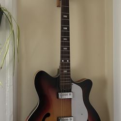 Kent Semi hollowbody Vintage Guitar 