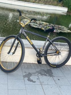 Throne 29er Goon
