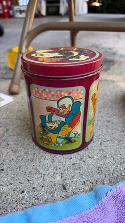 🏀 Vintage Berenstain Bears Sports Theme Collectible Tin! 🏀