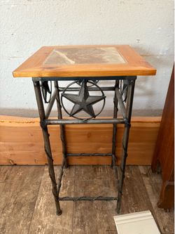 Rustic End table w/star