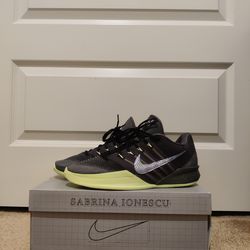 Nike Sabrina 3 Shooter Size 10