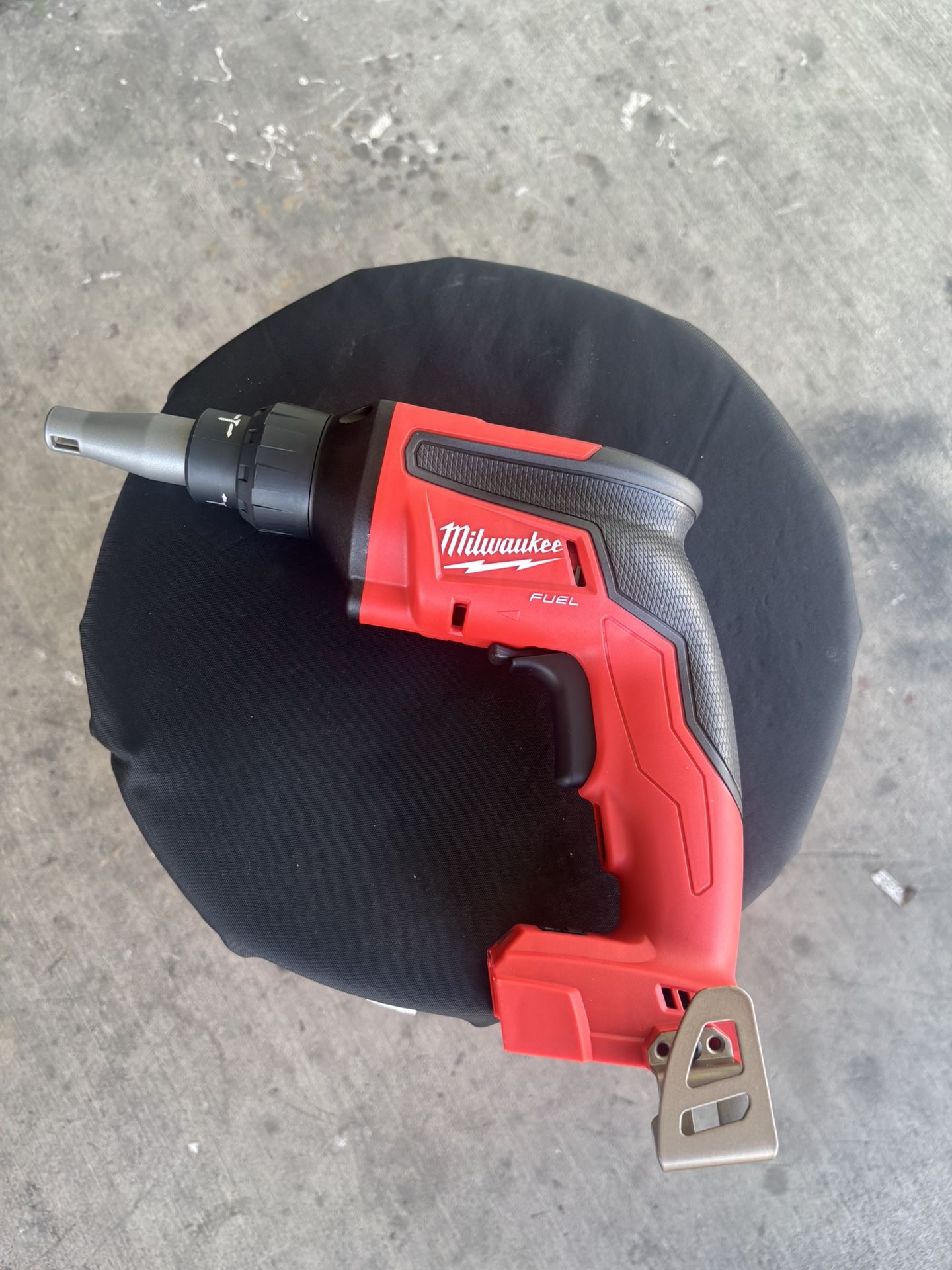 M18 FUEL 18V Lithium-Ion Brushless Cordless Drywall Screw Gun (Tool-Only)