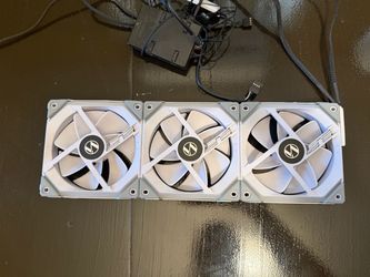 3 lian li fans with controller