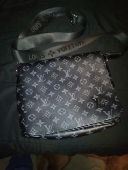Louis Vuitton purse