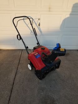 Toro 4cycle Power Clear 518ZE Snowblower 