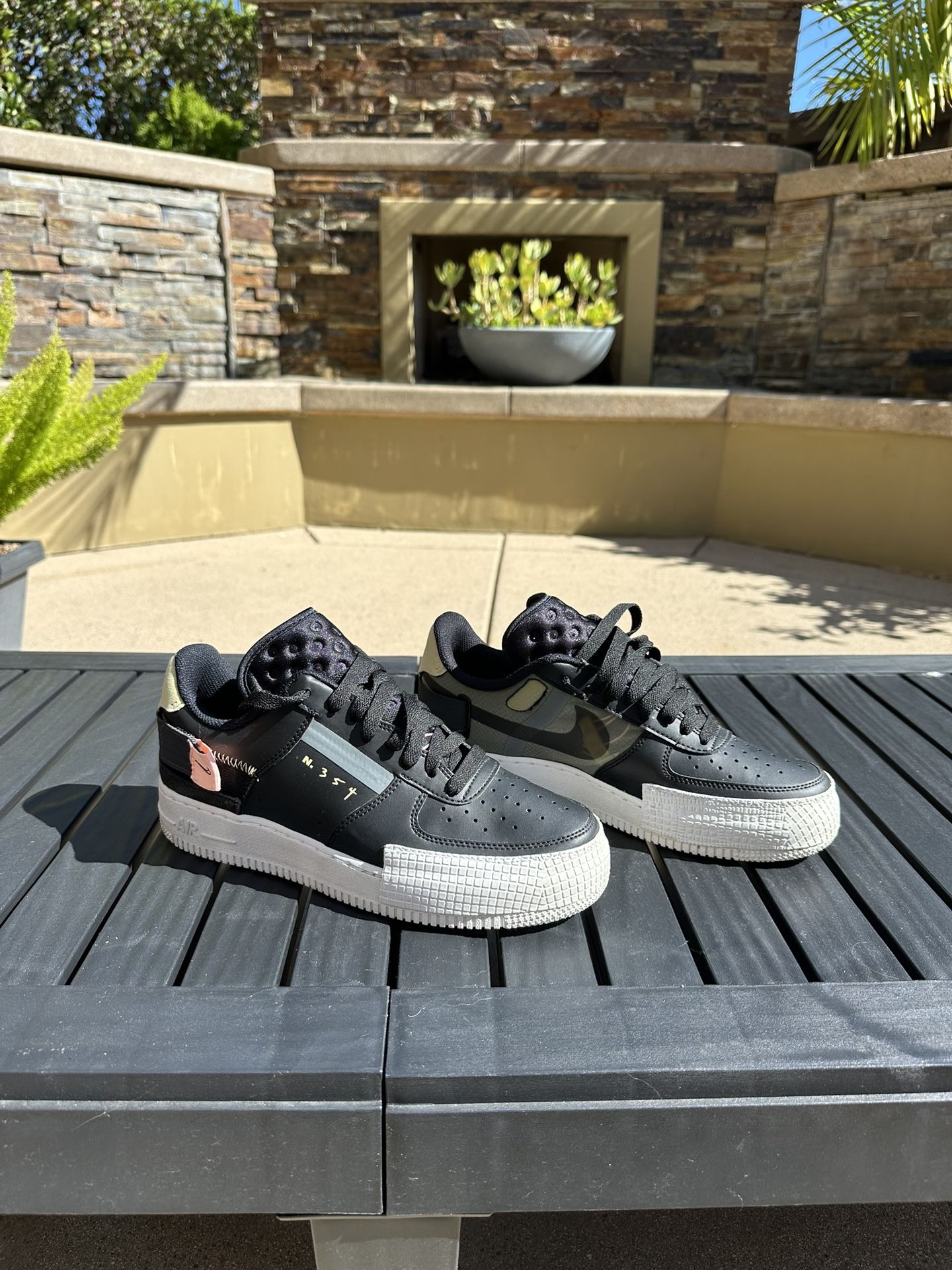 Limited Edition Nike Air Force One! Mens Size 8.5